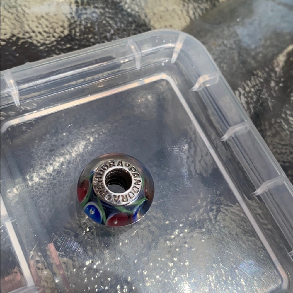 Authentic Pandora charm - Picture 3 of 3